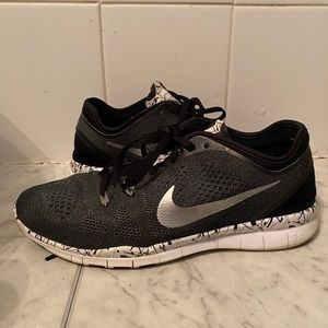 Nike Women’s TR MT 5.0 Nike Free Sneakers